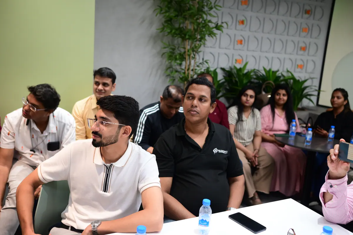 Founders listening during a focused Global Syndicate discussion